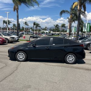 2022 Toyota PRIUS LE — фото 3