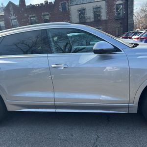 AUDI Q8 PREMIUM - 10