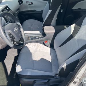 صورة 56 لـ 2022 Toyota PRIUS LE