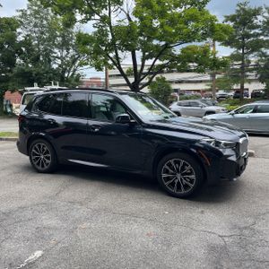 صورة 10 لـ 2024 BMW X5 XDRIVE40I