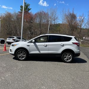 FORD ESCAPE SE - 3