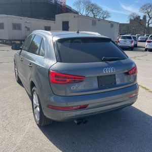 AUDI Q3 2.0T PREMIUM - 5