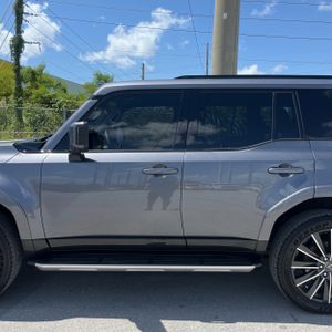 2026 Lexus GX 550 LUXURY — фото 4