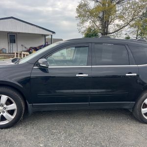 CHEVROLET TRAVERSE LT - 4