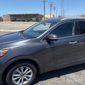 صورة 2 لـ 2019 KIA SORENTO LX