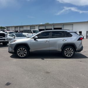 2019 Toyota RAV4 XLE PREMIUM 照片 3