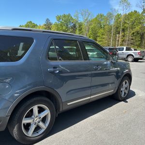 FORD EXPLORER XLT - 8