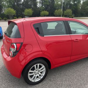 CHEVROLET SONIC LT AUTO - 8