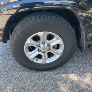 2020 Toyota 4RUNNER SR5 PREMIUM 缩略图 16