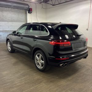 PORSCHE CAYENNE S - 5