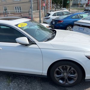 صورة 13 لـ 2023 Honda ACCORD EX