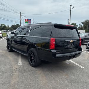 2019 Chevrolet SUBURBAN LT — фото 4