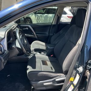 صورة 32 لـ 2018 Toyota RAV4 XLE