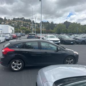 FORD FOCUS SE - 10