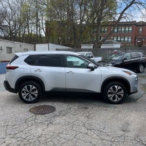 NISSAN ROGUE SV - 10