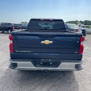 2023 Chevrolet SILVERADO 1500 LT 照片 7