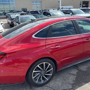 HYUNDAI SONATA LIMITED - 9