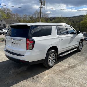 CHEVROLET SUBURBAN LT - 8