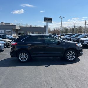 FORD EDGE TITANIUM - 10