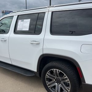 JEEP WAGONEER SERIES III - 6