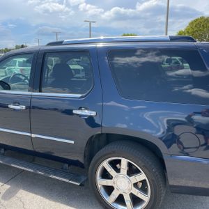 CADILLAC ESCALADE BASE - 6