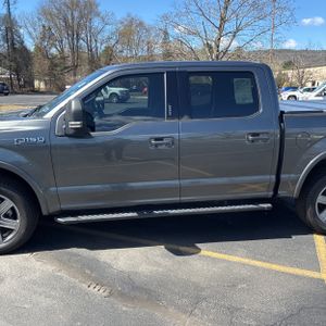 FORD F-150 XLT - 4