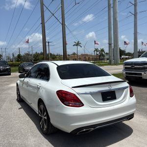 2015 Mercedes-BENZ C-CLASS 照片 5