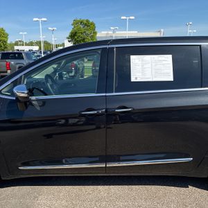 CHRYSLER PACIFICA HYBRID LIMITED - 4