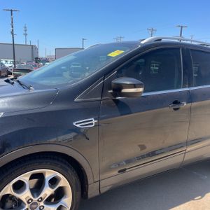 FORD ESCAPE TITANIUM - 2