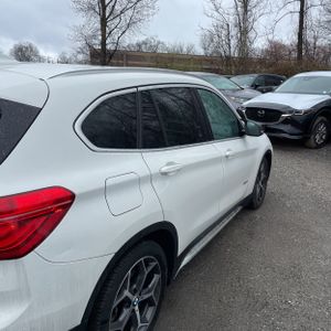 BMW X1 XDRIVE28I - 9