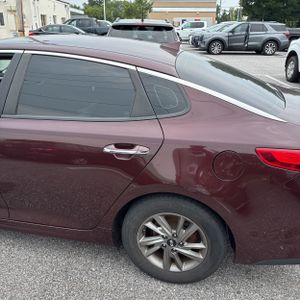 2020 KIA OPTIMA LX 照片 6