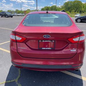 FORD FUSION SE - 7