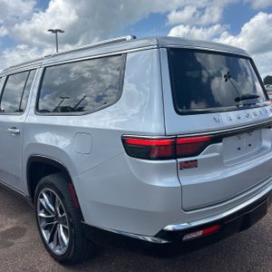 JEEP WAGONEER L SERIES III - 6