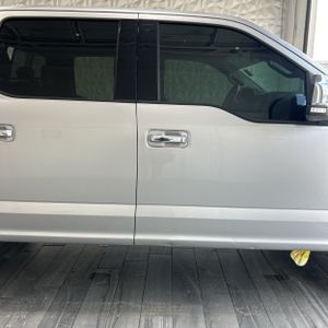 صورة 9 لـ 2017 FORD F-150 LARIAT