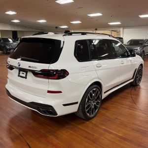 BMW X7 M60I - 8