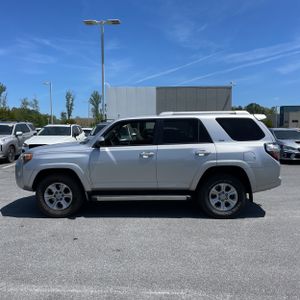 TOYOTA 4RUNNER - 3