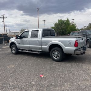 FORD F-250 SUPER DUTY LARIAT - 3