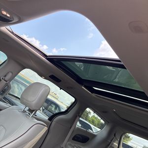 2017 Chrysler PACIFICA LIMITED — миниатюра 36