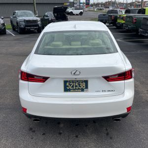 LEXUS IS 300 BASE - 7