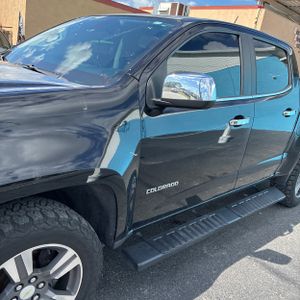 CHEVROLET COLORADO LT - 2