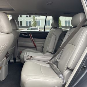 2013 Toyota HIGHLANDER LIMITED — миниатюра 33
