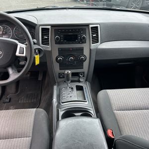 صورة مصغرة 36 لـ 2010 JEEP GRAND CHEROKEE LAREDO
