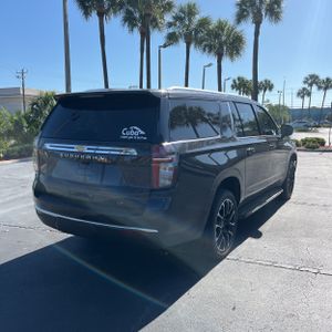 CHEVROLET SUBURBAN LT - 8