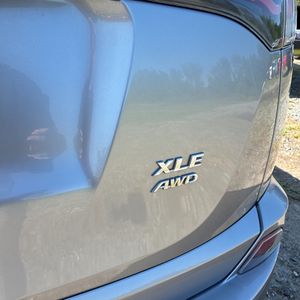 صورة 19 لـ 2016 Toyota RAV4 XLE