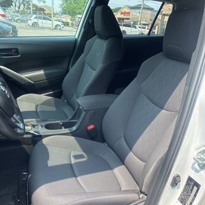 2023 Toyota COROLLA CROSS LE 缩略图 31