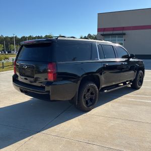 CHEVROLET SUBURBAN LT - 8