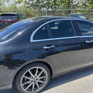 MERCEDES-BENZ E-CLASS - 8