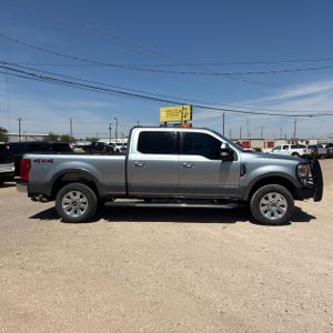 FORD F-250 SUPER DUTY LARIAT - 10