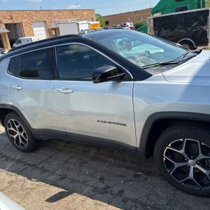 صورة مصغرة 11 لـ 2024 JEEP COMPASS LIMITED