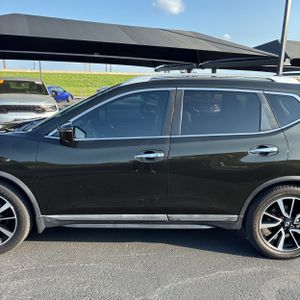 NISSAN ROGUE SV - 4